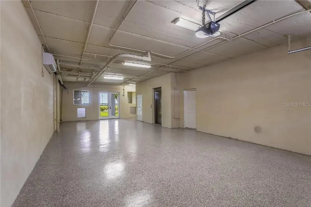 1714 PARK STREET St Petersburg, FL 33710