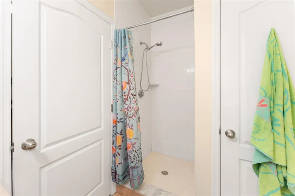 2980 SW 35TH PLACE #101 Gainesville, FL 32608