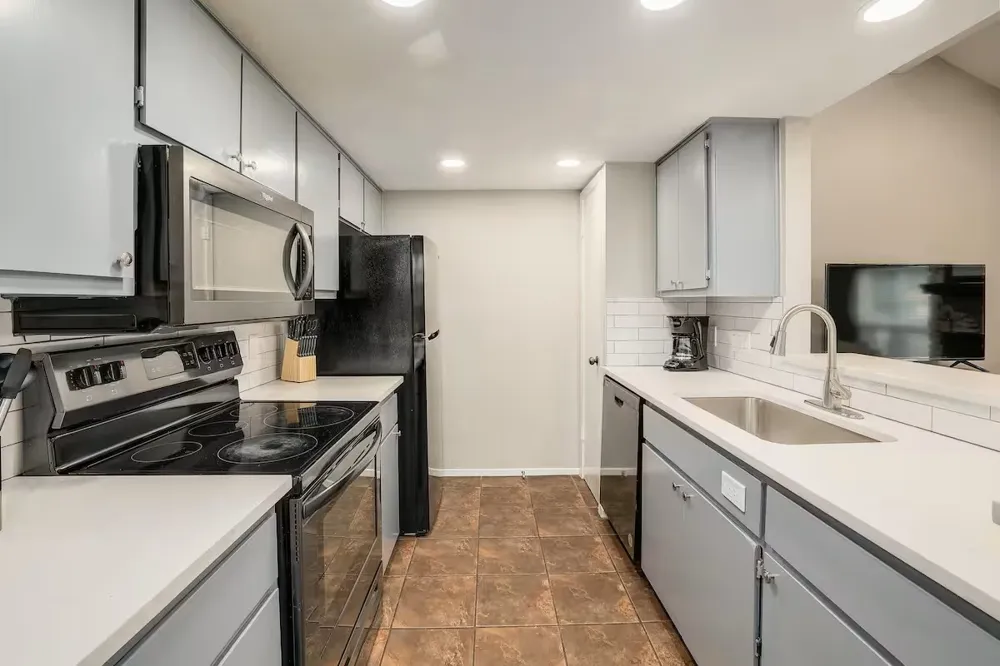 12304 BurrRidge Drive Austin, TX 78729