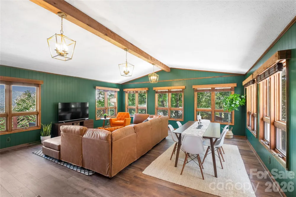 5545 Pine Ridge Drive Connelly Springs, NC 28612