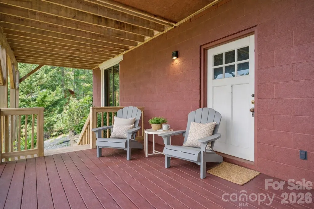 5545 Pine Ridge Drive Connelly Springs, NC 28612