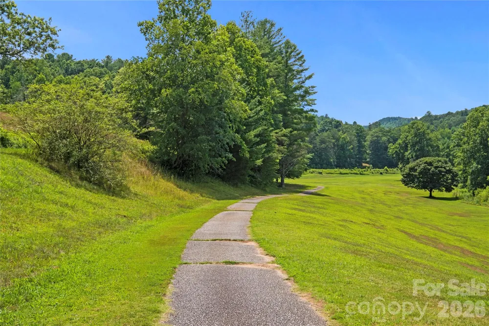 5545 Pine Ridge Drive Connelly Springs, NC 28612