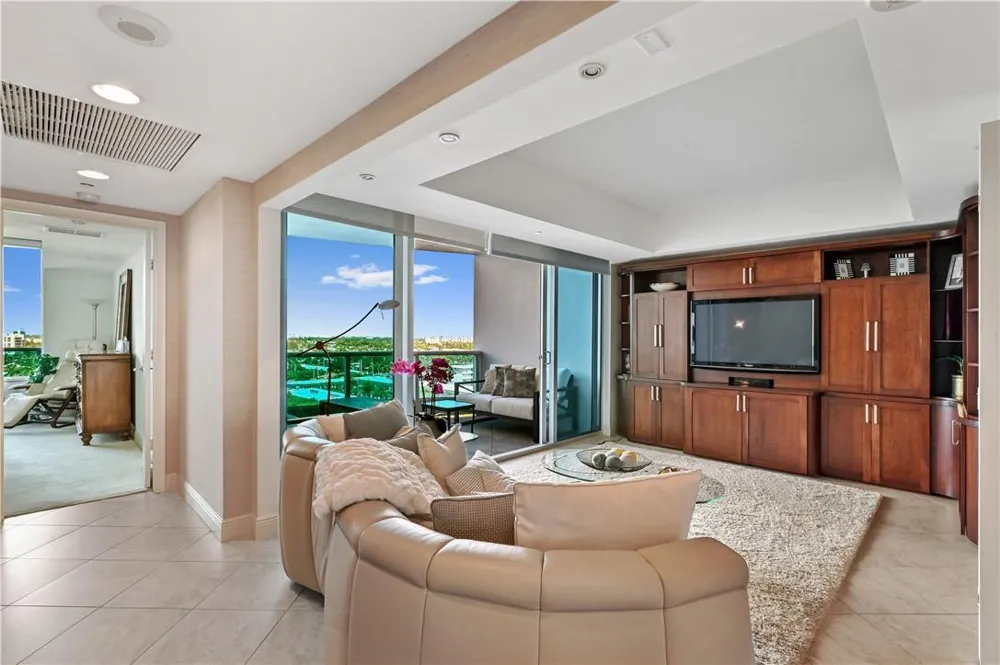 1600 S Ocean Boulevard #902 Lauderdale By The Sea, FL 33062