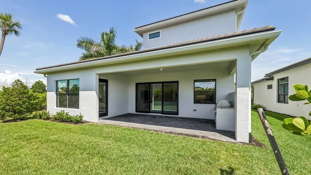 5633 Saint Armands Way Westlake, FL 33470