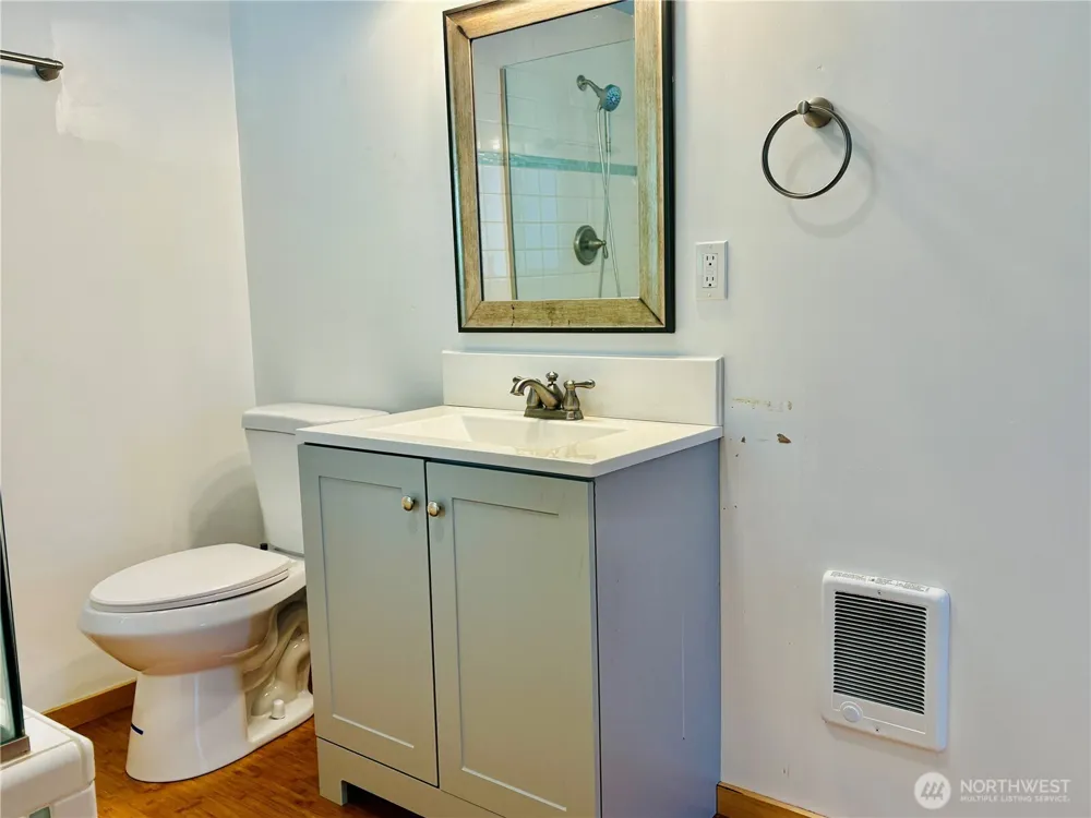 1106 227th Lane Ocean Park, WA 98640