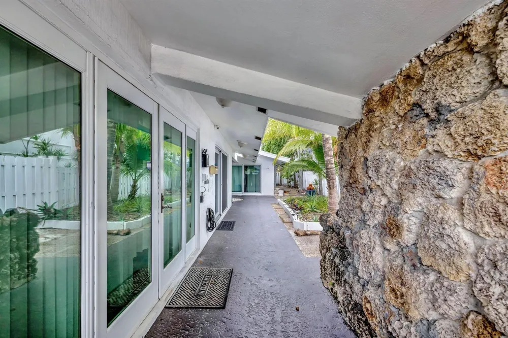 4548 Ocean #4 Lauderdale By The Sea, FL 33313