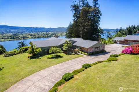 18 Island View Lane