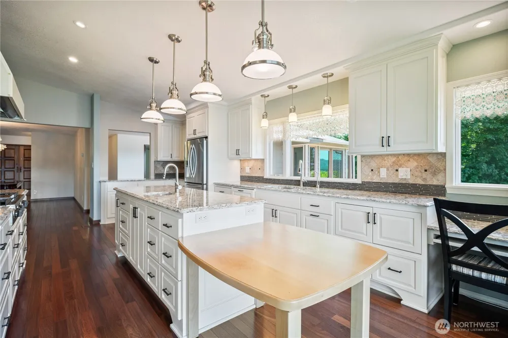 18 Island View Lane Cathlamet, WA 98612