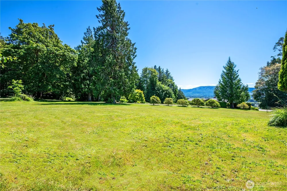 18 Island View Lane Cathlamet, WA 98612