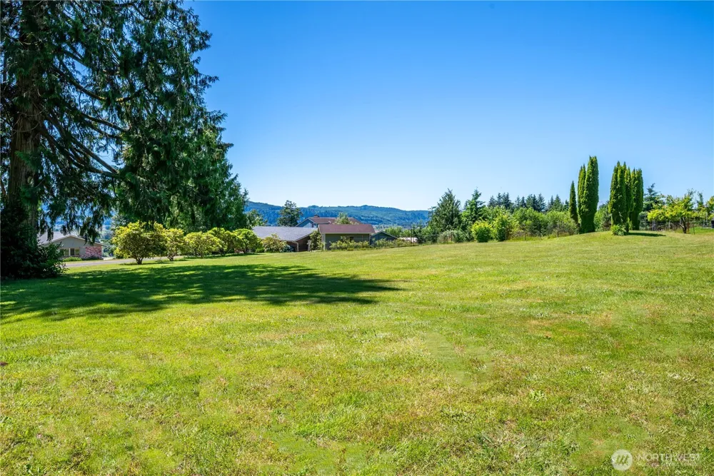 18 Island View Lane Cathlamet, WA 98612