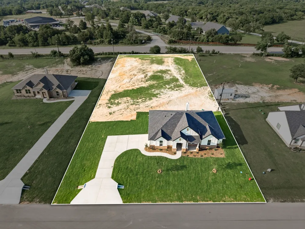 116 Park Hurst Drive Boyd, TX 76023
