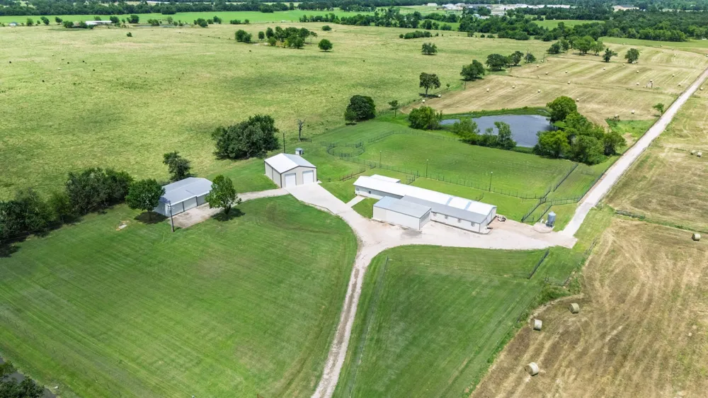 609 County Road 2421 Como, TX 75431