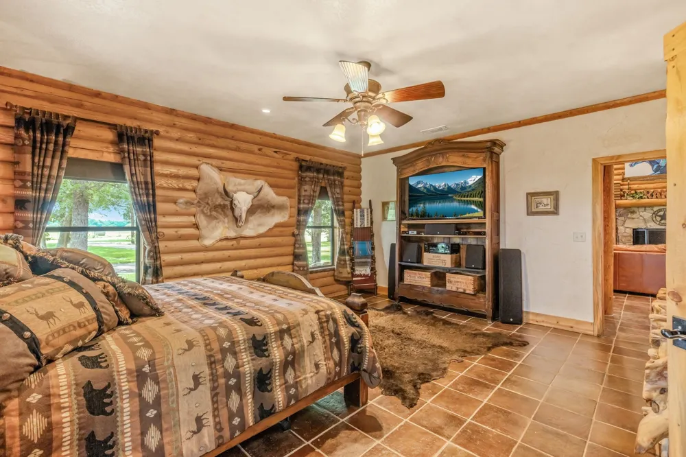 609 County Road 2421 Como, TX 75431