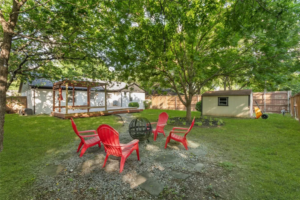 11621 Tuscany Way Dallas, TX 75218