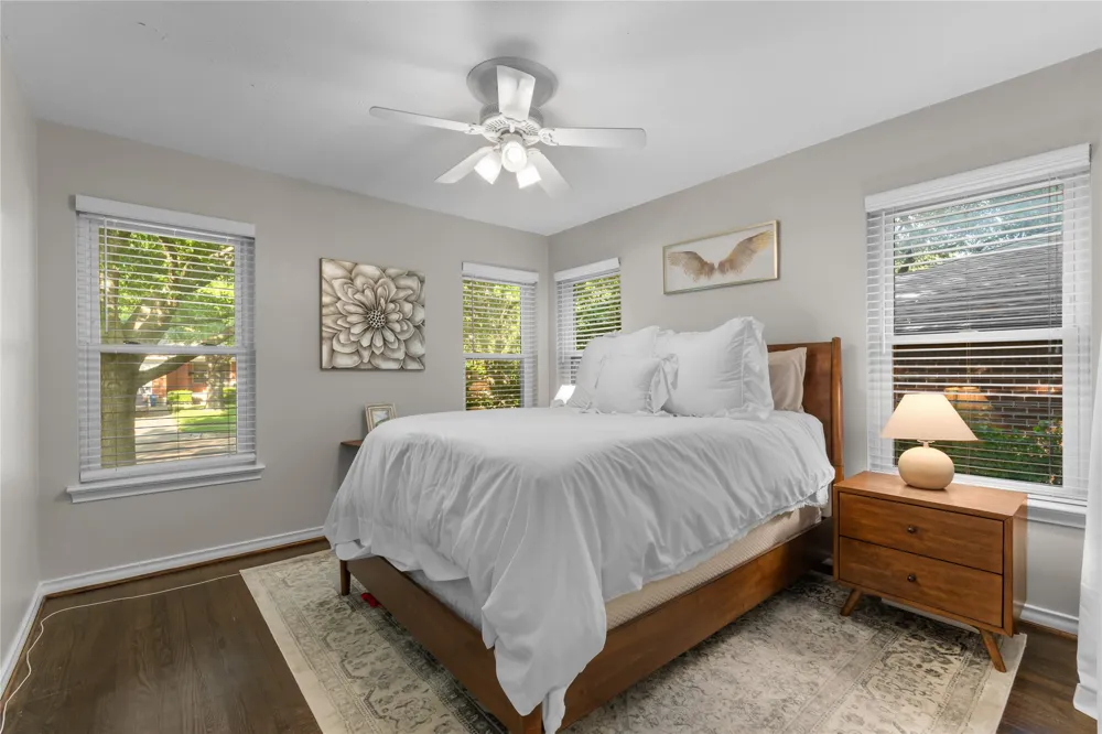 11621 Tuscany Way Dallas, TX 75218