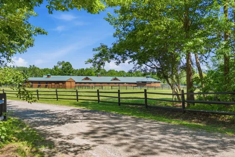 1925 S Bartlett Road