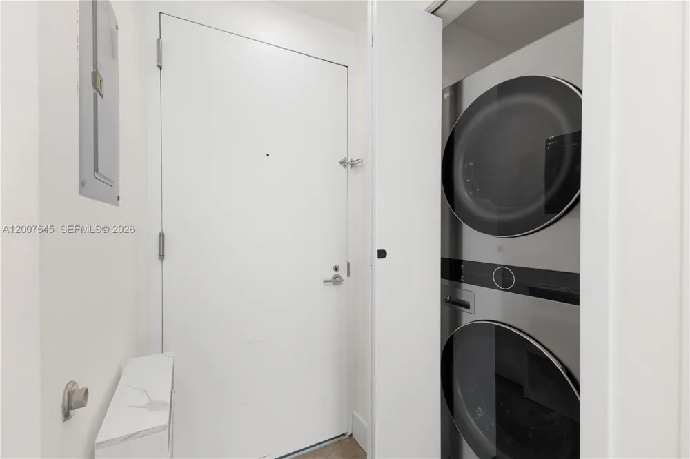 540 West Ave #2112 Miami Beach, FL 33139