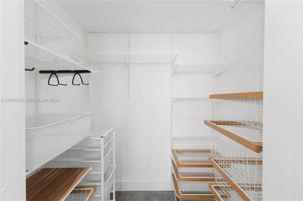 540 West Ave #2112 Miami Beach, FL 33139