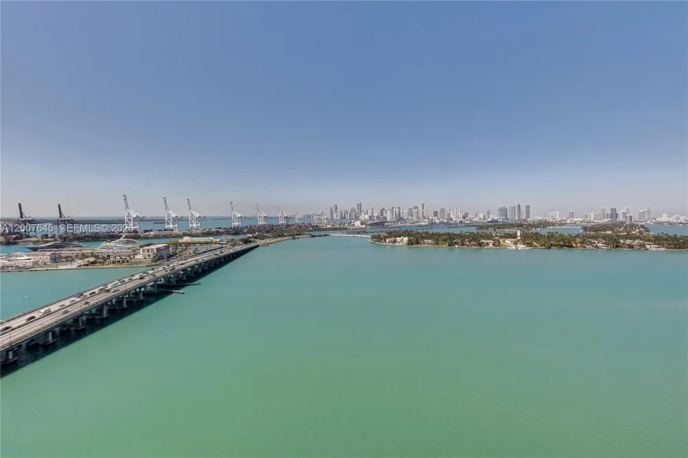 540 West Ave #2112 Miami Beach, FL 33139