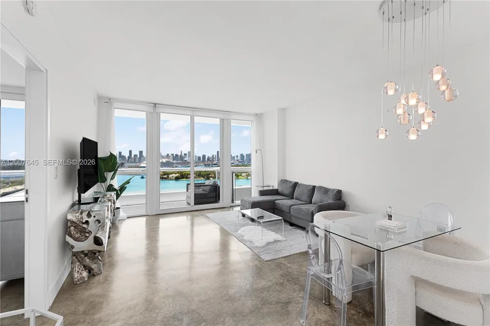 540 West Ave #2112 Miami Beach, FL 33139