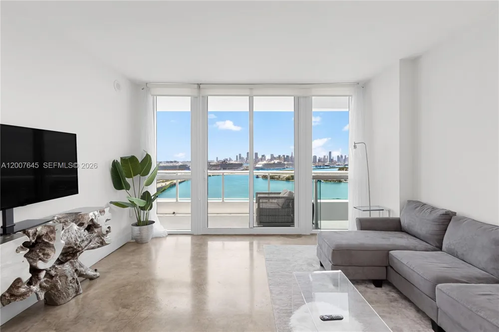 540 West Ave #2112 Miami Beach, FL 33139