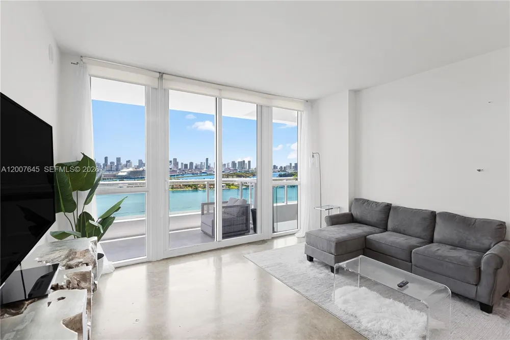 540 West Ave #2112 Miami Beach, FL 33139