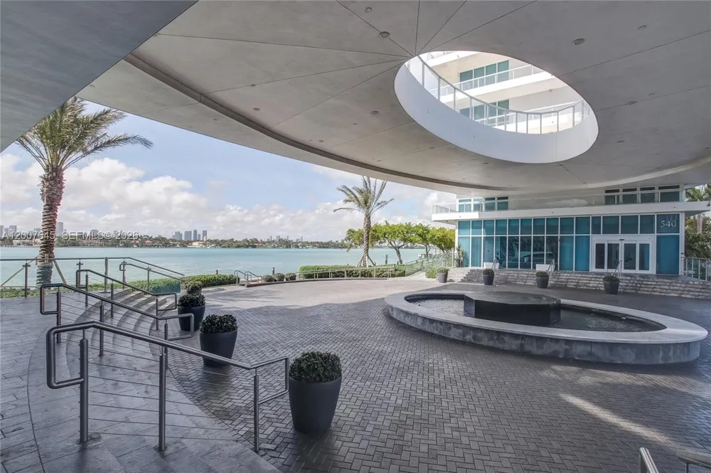 540 West Ave #2112 Miami Beach, FL 33139