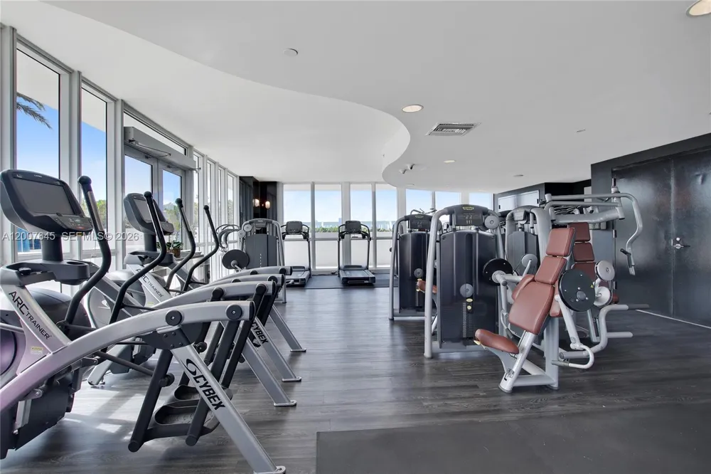 540 West Ave #2112 Miami Beach, FL 33139