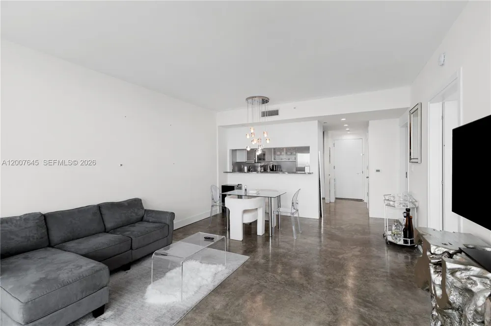 540 West Ave #2112 Miami Beach, FL 33139