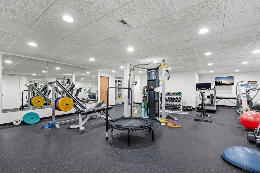 2657 Woodbridge Road Minnetonka Beach, MN 55391