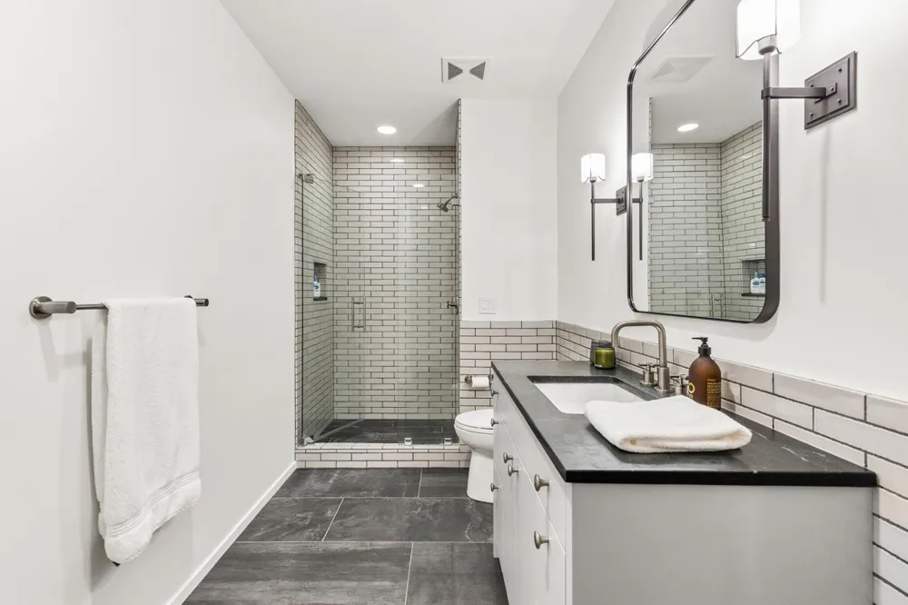 2657 Woodbridge Road Minnetonka Beach, MN 55391