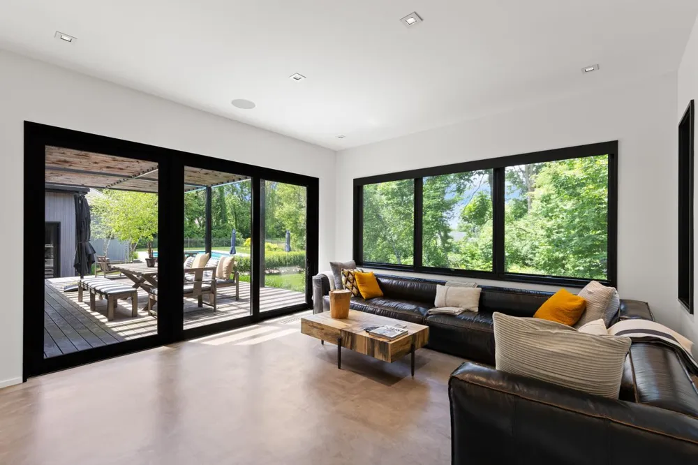 2657 Woodbridge Road Minnetonka Beach, MN 55391