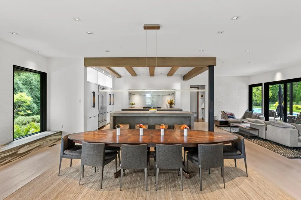 2657 Woodbridge Road Minnetonka Beach, MN 55391