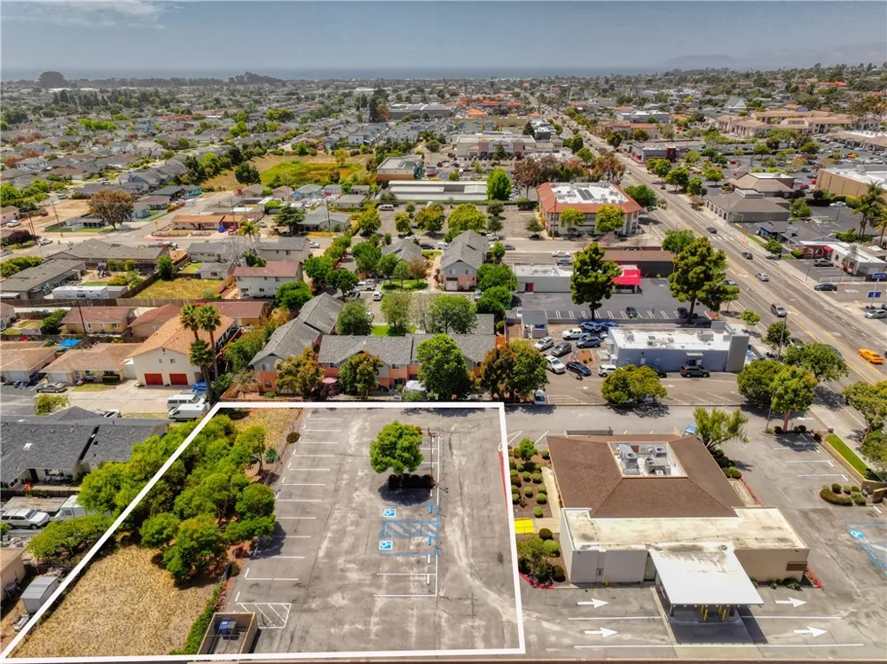1253 E Grand Avenue Arroyo Grande, CA 93420