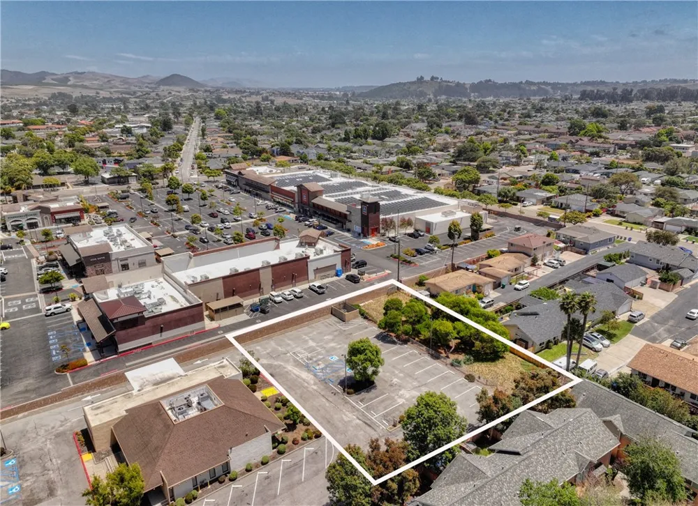 1253 E Grand Avenue Arroyo Grande, CA 93420