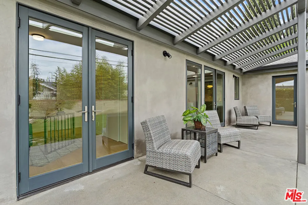 11929 Bray Street Culver City, CA 90230