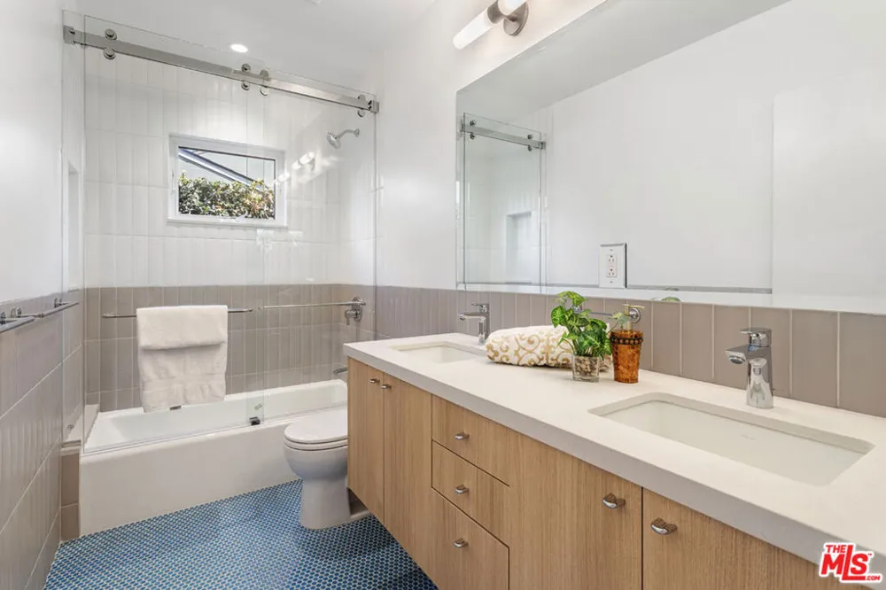 11929 Bray Street Culver City, CA 90230