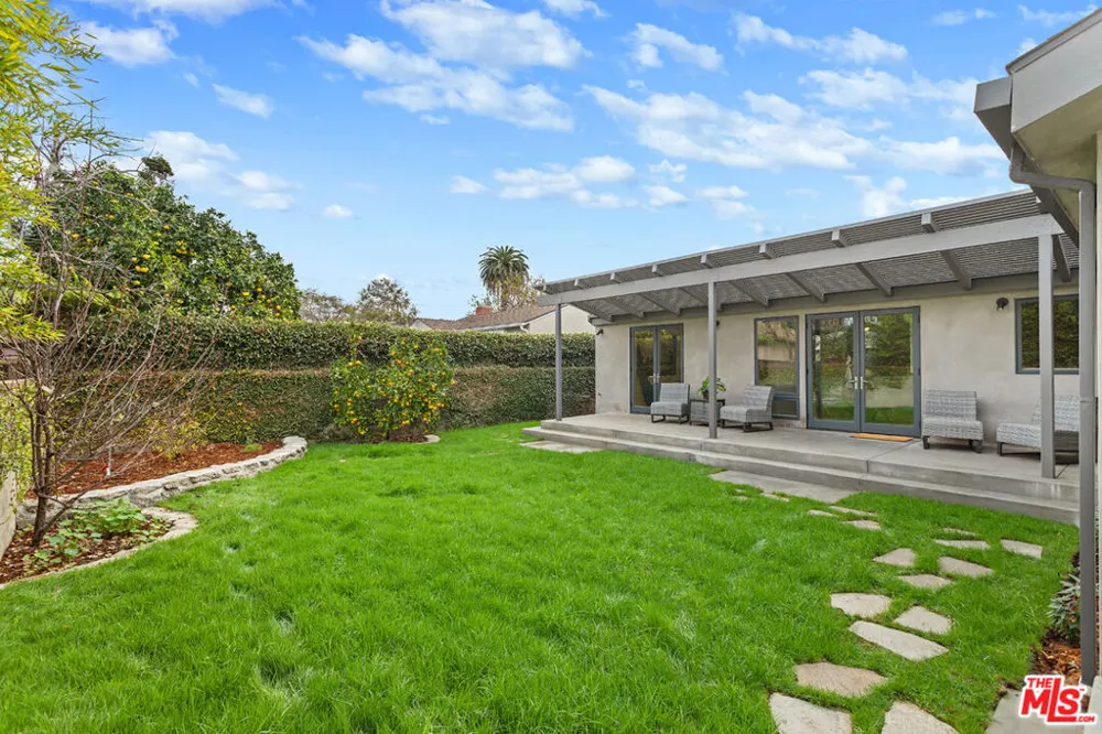 11929 Bray Street Culver City, CA 90230