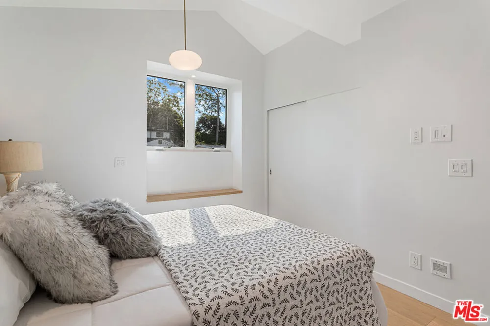 11929 Bray Street Culver City, CA 90230