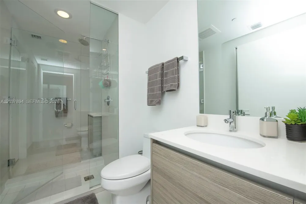 121 NE 34th St #3006 Miami, FL 33137