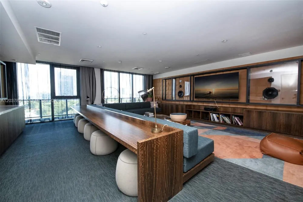 121 NE 34th St #3006 Miami, FL 33137