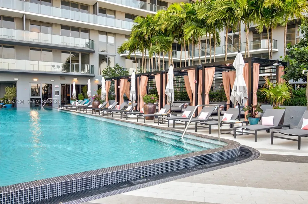 121 NE 34th St #3006 Miami, FL 33137