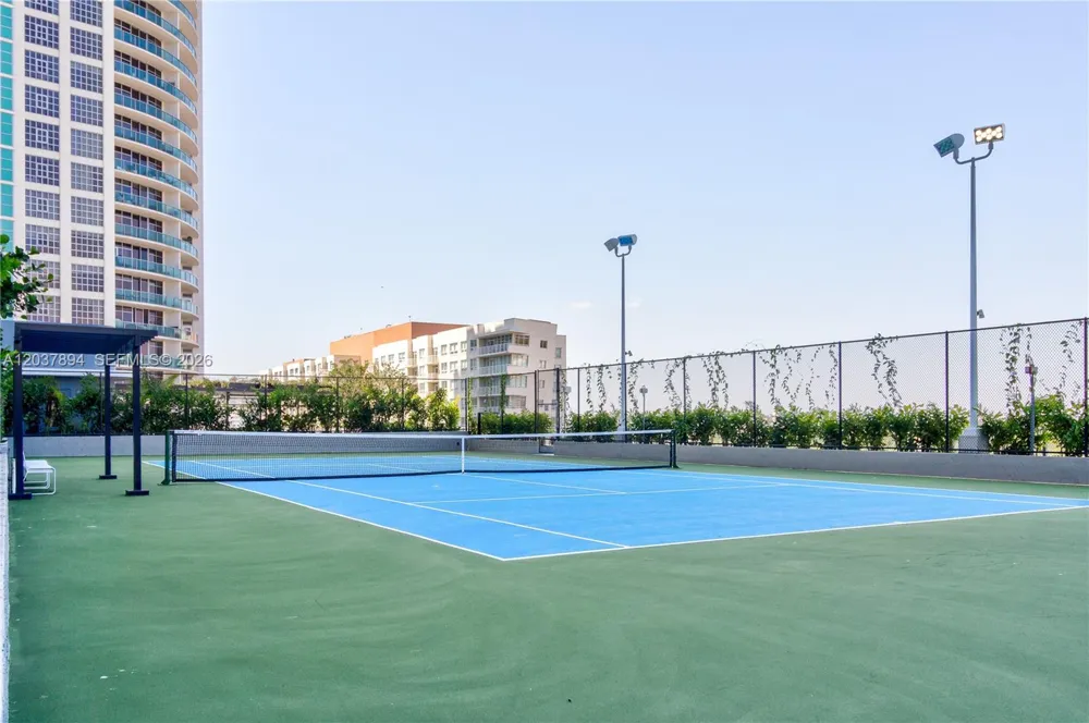 121 NE 34th St #3006 Miami, FL 33137