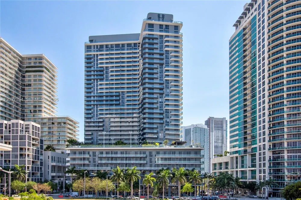 121 NE 34th St #3006 Miami, FL 33137