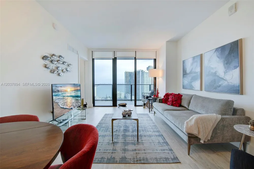 121 NE 34th St #3006 Miami, FL 33137