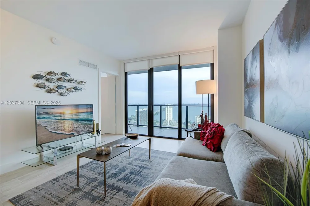 121 NE 34th St #3006 Miami, FL 33137