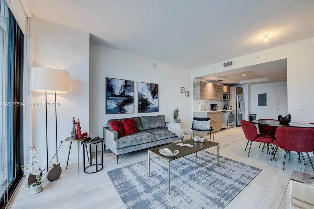 121 NE 34th St #3006 Miami, FL 33137