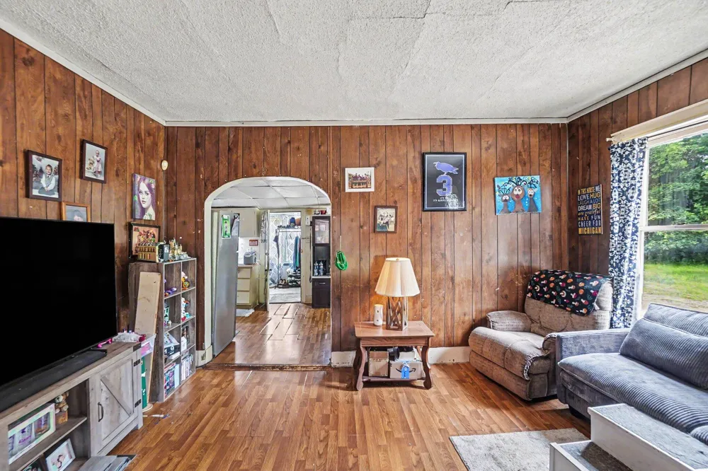 760 Scott Street Muskegon, MI 49442