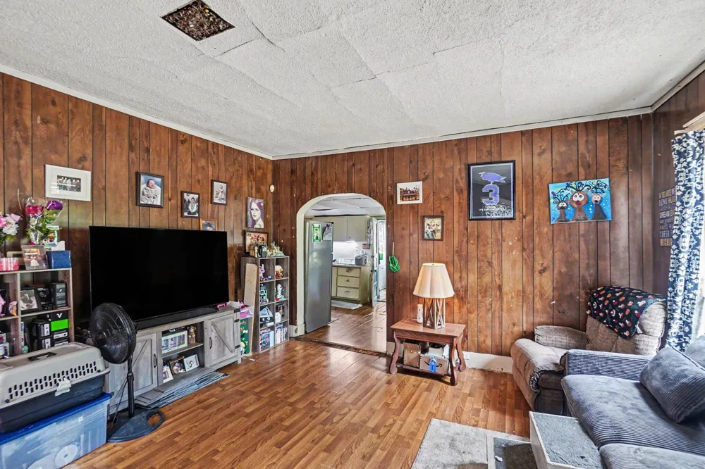 760 Scott Street Muskegon, MI 49442