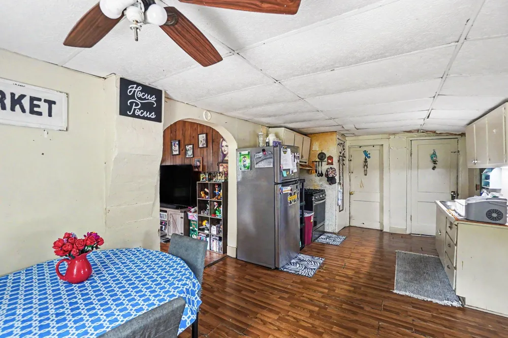 760 Scott Street Muskegon, MI 49442